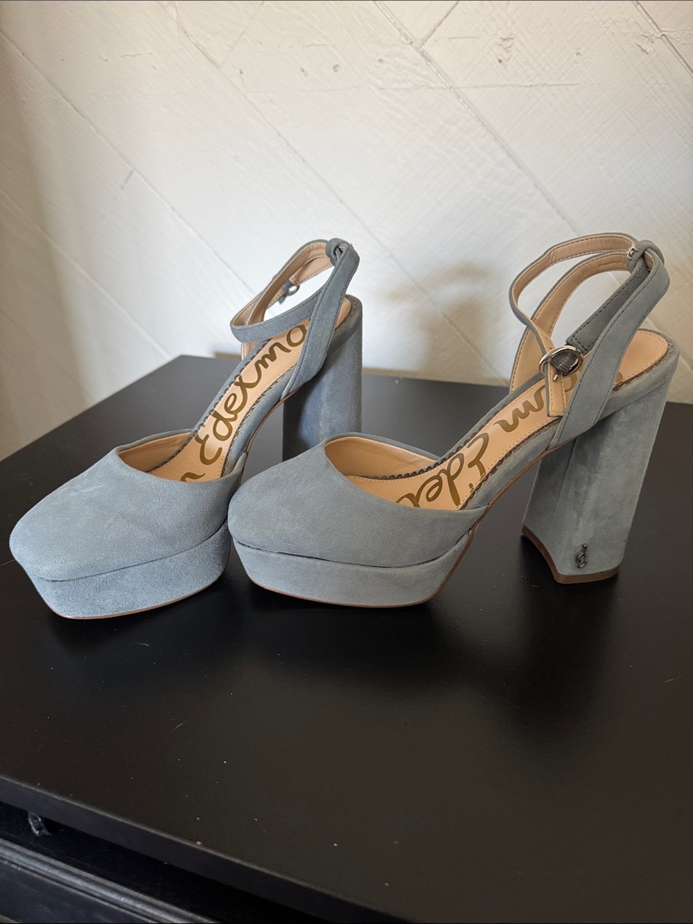 Olwyn Sam Edelman Suede Platform Block Heel Sandals